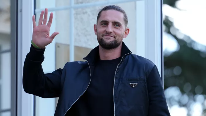 xingkongsports-法国职业足球运动员联盟声援拉比奥：球员有权利发出自己声音